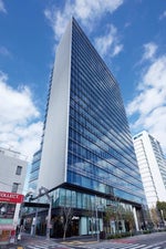 ー 本施設は「神宮前タワービルディング」12階、13階、14階に位置します。