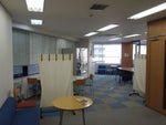 LMJ東京研修センターのご利用者であればどなたでも、お使い頂ける共用の休憩場所『フリースペース』です。朝やお昼休憩など、ゆったりとした空間でお寛ぎの時間をお過ごしください。