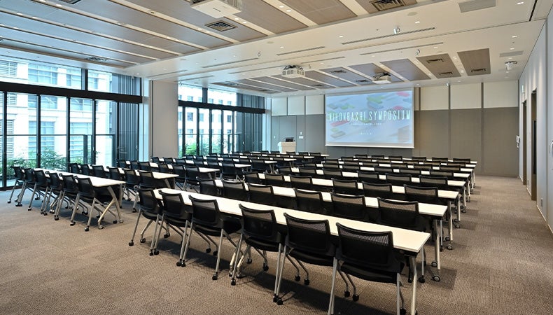 室町三井ホール&カンファレンス